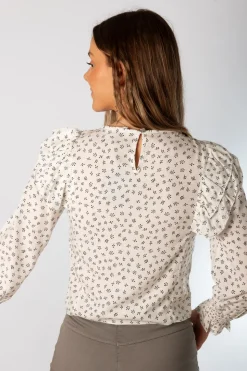 Blusa Nature Volantes Negro