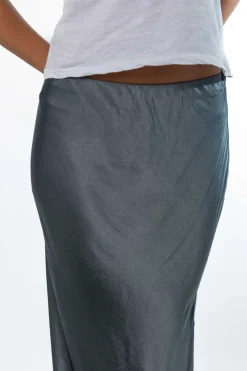 Falda Street Style Raso Gris