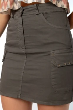 Mini Falda Cargo Tachuelas Gris