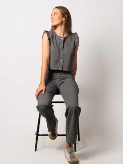 Pantalón Línea Tachuelas Gris