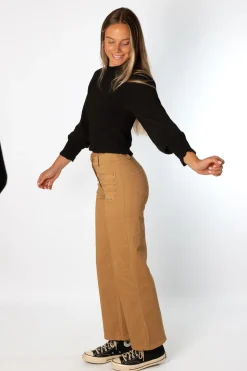 Pantalón Tachuelas Bolsillos Camel
